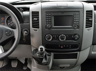 Incar RMB-N08S Переходная рамка VW Crafter, MERCEDES Sprinter 2006+, 2din
