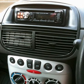 Intro RFI-N03 Переходная рамка Fiat Punto