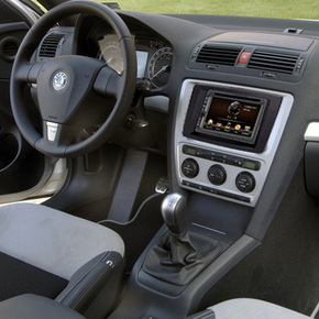 Intro RSC-N04 Переходная рамка Skoda Octavia