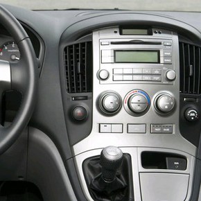 Intro RHY-N14 Переходная рамка Hyundai H1 Starex