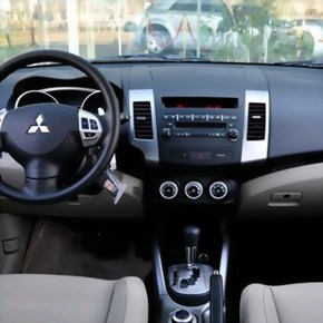 Intro RMS-N03 Переходная рамка Mitsubishi Outlander
