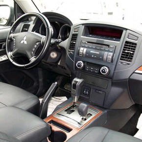 Intro RMS-N01А Переходная рамка Mitsubishi Pajero