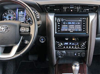 Incar RTY-N63 Переходная рамка TOYOTA Fortuner 2015+ 2din (201x101)