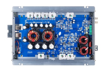 SWAT SBT-1.2000DF Усилитель цифровой, широкополосный, 1*2000 Вт