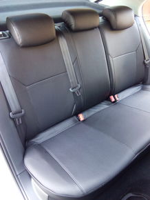 Чехлы эко-кожа (Типо) VOLKSWAGEN PASSAT B-6 2/3 зад.сид
